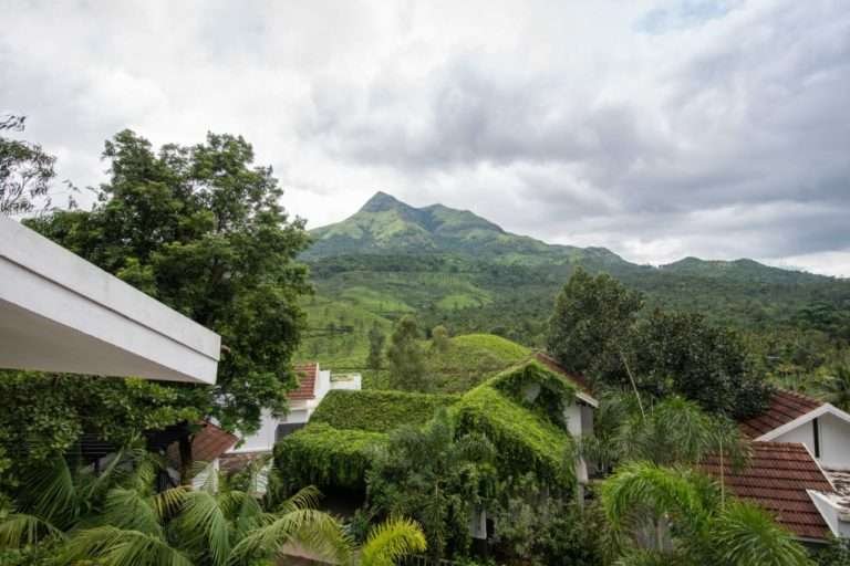 Experience the Extraordinary at Dazzle Villa Resort